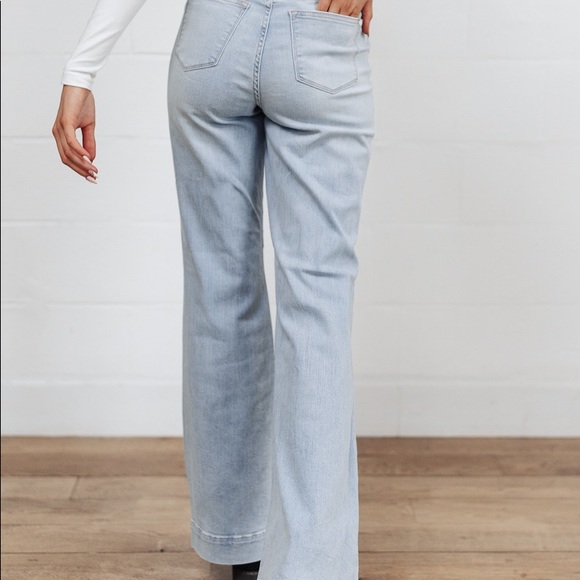 Fiona Judy Blue Jeans - Picture 3 of 5